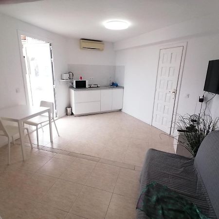 Small Studio, 50 M Front Of The Ocean & Free Wifi Плайя-Фаньябе Екстер'єр фото